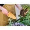 Blumenkelle Gaia, fog grey, perfekt für präzises Pflanzen, ergonomisch geformt und langlebig, ideal für Gartenliebhaber.