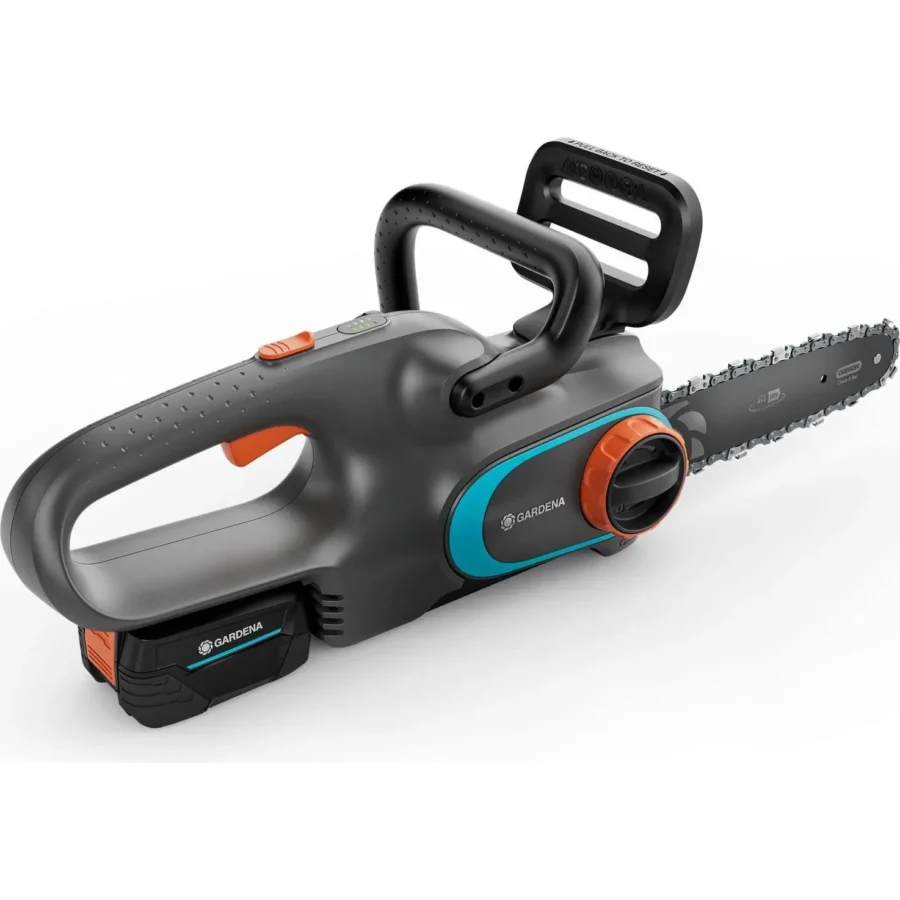 Gardena Akku-Kettensäge PowerSaw 250, 18V, leistungsstark und kabellos, ideal für schnelles Schneiden von Ästen und Sträuchern im Garten.