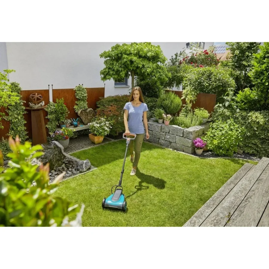 Gardena Akku-Rasenmäher HandyMower 22, 18V, leistungsstark und kabellos, ideal für präzise Rasenpflege in kleinen Gärten.
