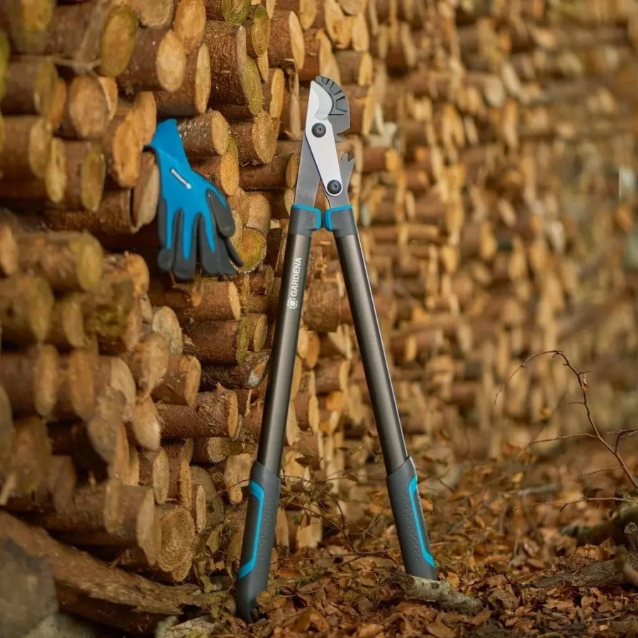 Gardena Astschere EnergyCut Pro L-6, ergonomischer Schnitt, 25 cm Klingenlänge, ideal für müheloses Zuschneiden von Ästen und Sträuchern.
