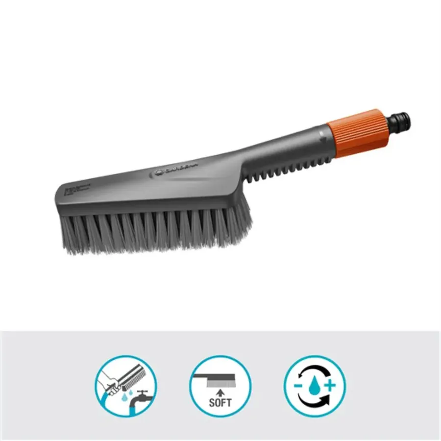 Gardena Cleansystem Wasch-Set mit Handbürste S, weich, ideal für gründliche Fahrzeugreinigung, robust und langlebig für beste Ergebnisse.