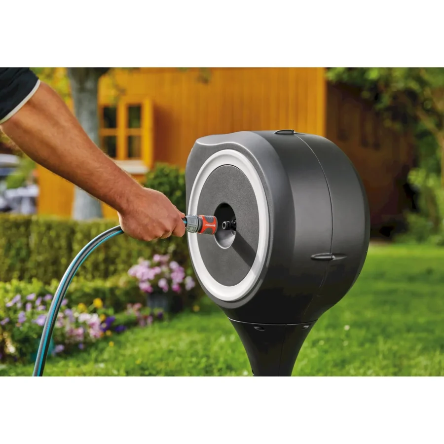 Gardena Garten-Schlauchbox RollUp M 11, kompakt und platzsparend, ideal für einfache Bewässerung im Garten, langlebiges Material.