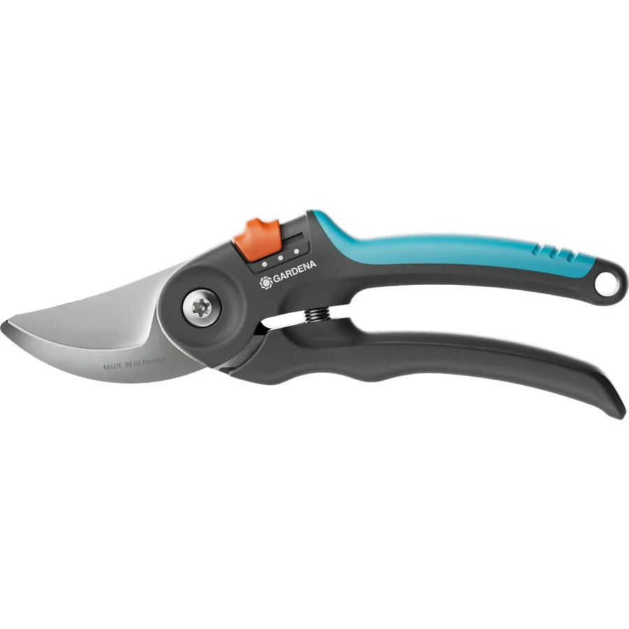 Gardena Gartenschere PremiumCut Flex, rostfreier Edelstahl, ergonomischer Handgriff, ideal für präzise Schnittarbeiten im Garten.
