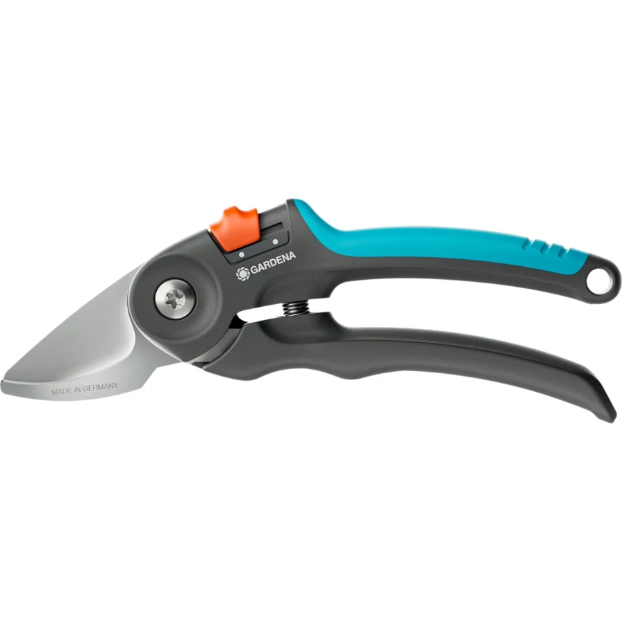Gardena Gartenschere PremiumCut, ideal für präzise Schnitte an frischem Holz, ergonomischer Griff, langlebig und robust.