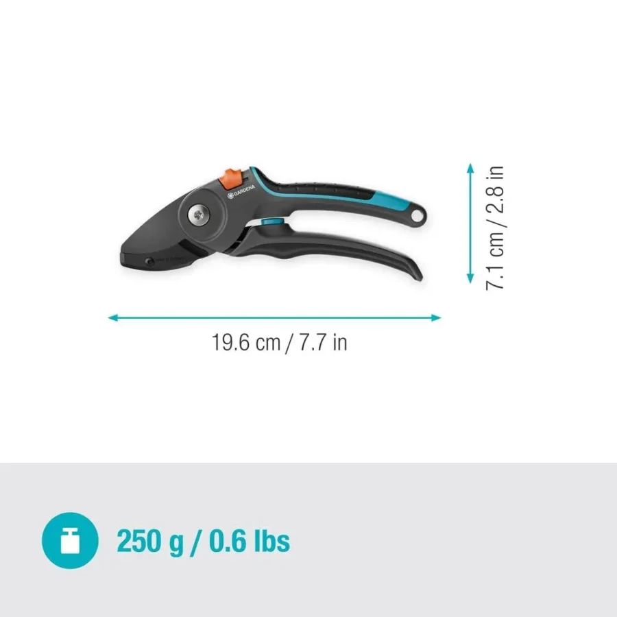 Gardena Gartenschere PremiumCut Pro für trockenes Holz, präzise, robust und handlich, ideal für anspruchsvolle Gartenarbeiten.