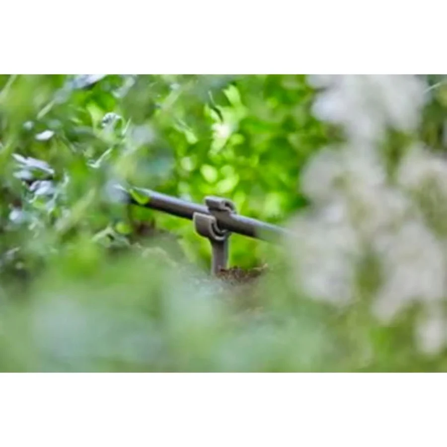 Gardena Micro-Drip-System Rohrhalter 3/16 Zoll, 10 Stück, ideal zur flexiblen Befestigung von Tropfsystemen im Garten.