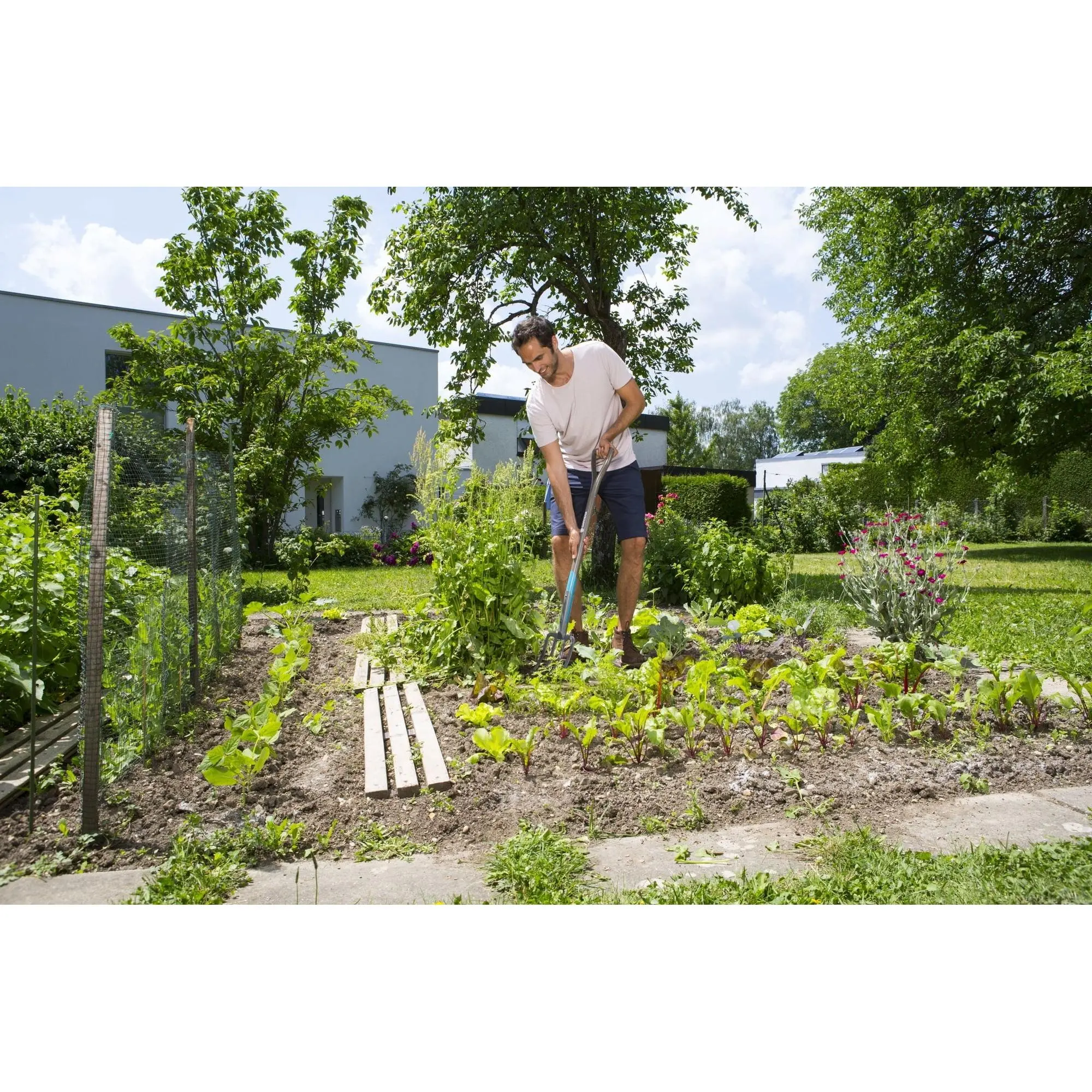 Gardena NatureLine Spatengabel 5 Gardena NatureLine Spatengabel 5, robuste Edelstahlklinge, ideal für müheloses Umgraben und pflanzenfreundliches Arbeiten im Garten.