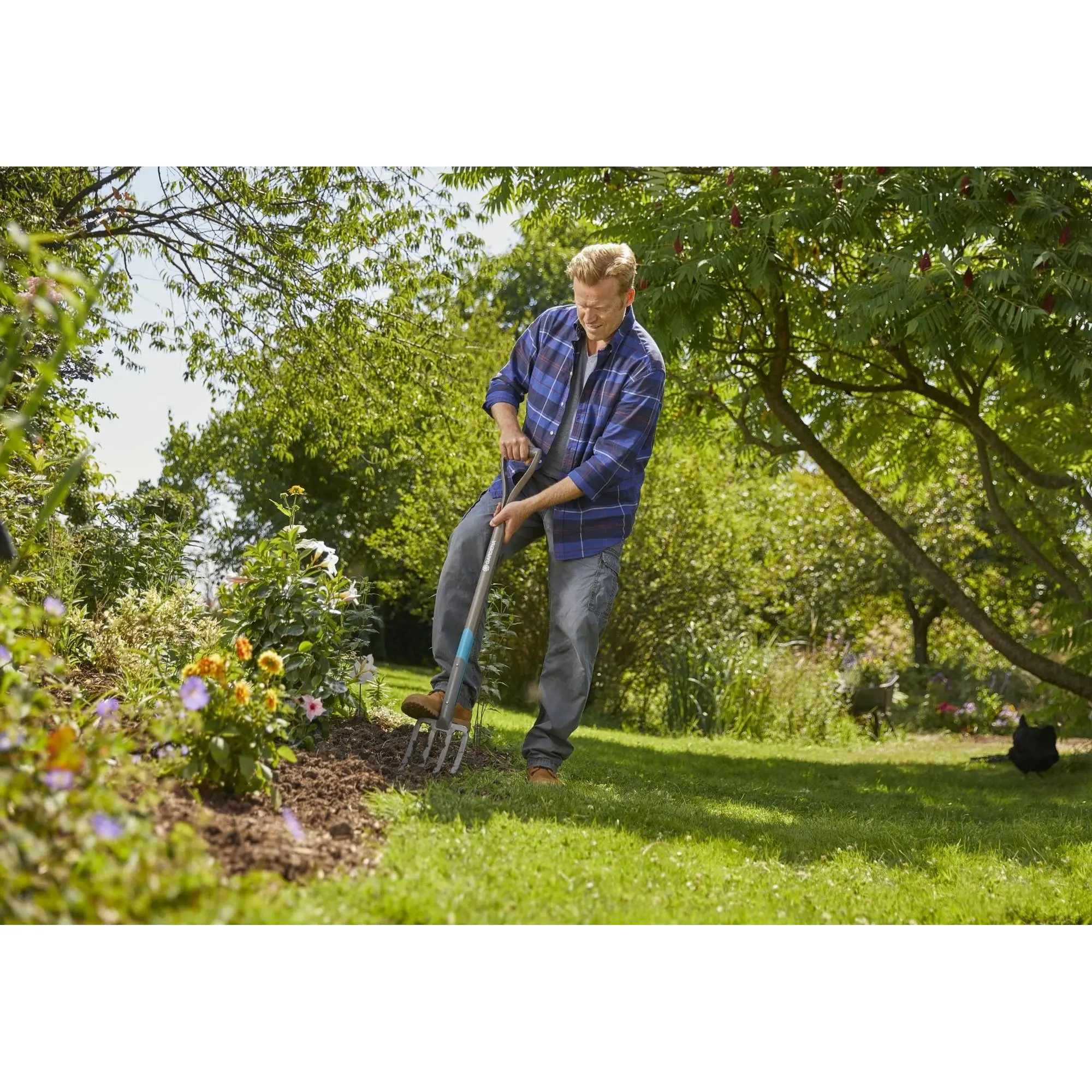 Gardena NatureLine Spatengabel 6 Gardena NatureLine Spatengabel 6 für müheloses Umpflanzen, langlebig aus hochwertigem Edelstahl, ideal für Gartenliebhaber.