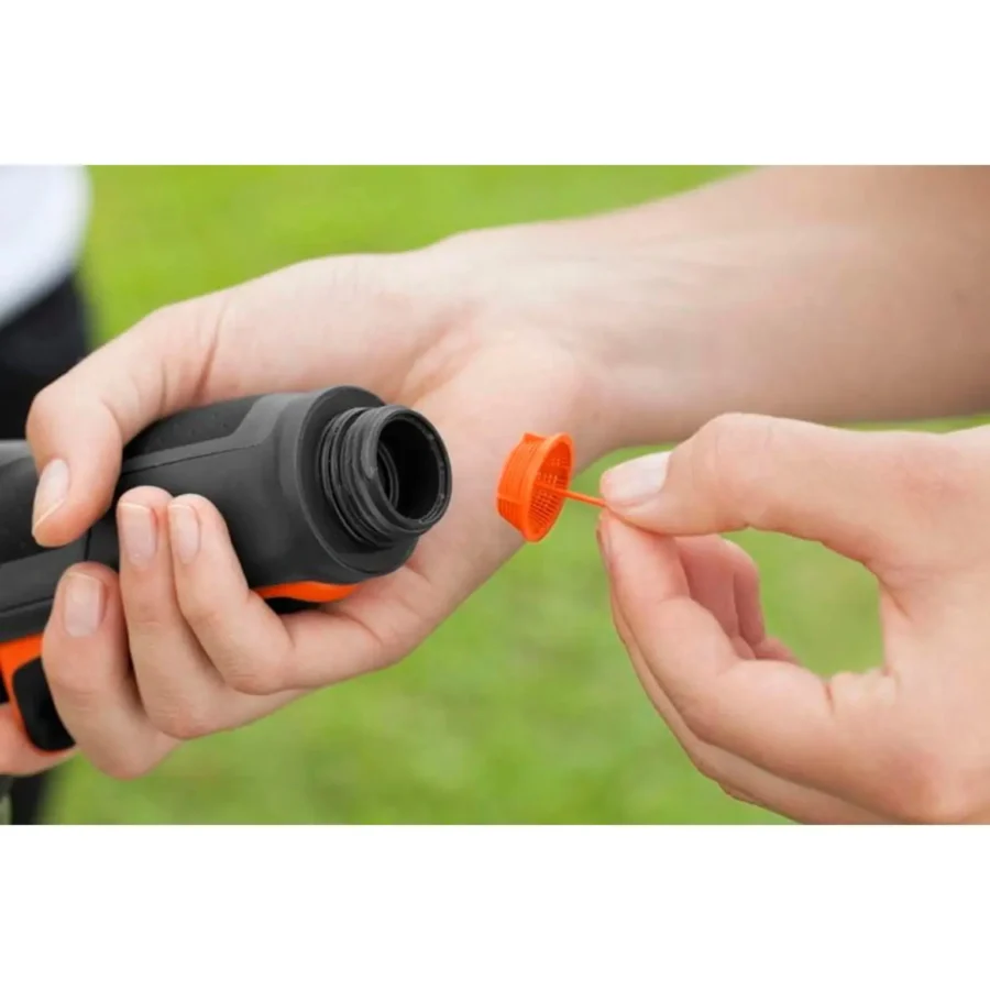 Gardena Premium Multibrause 3, vielseitig einsetzbar für präzises Gießen, mit ergonomischem Griff und verstellbarem Wasserstrahl.