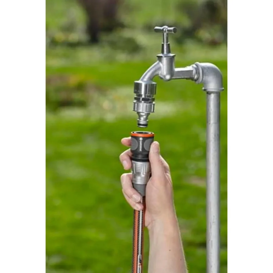 Gardena Premium Schlauchverbinder 13-15 mm, robust und langlebig, ideal für einfache Schlauchverbindungen im Garten.