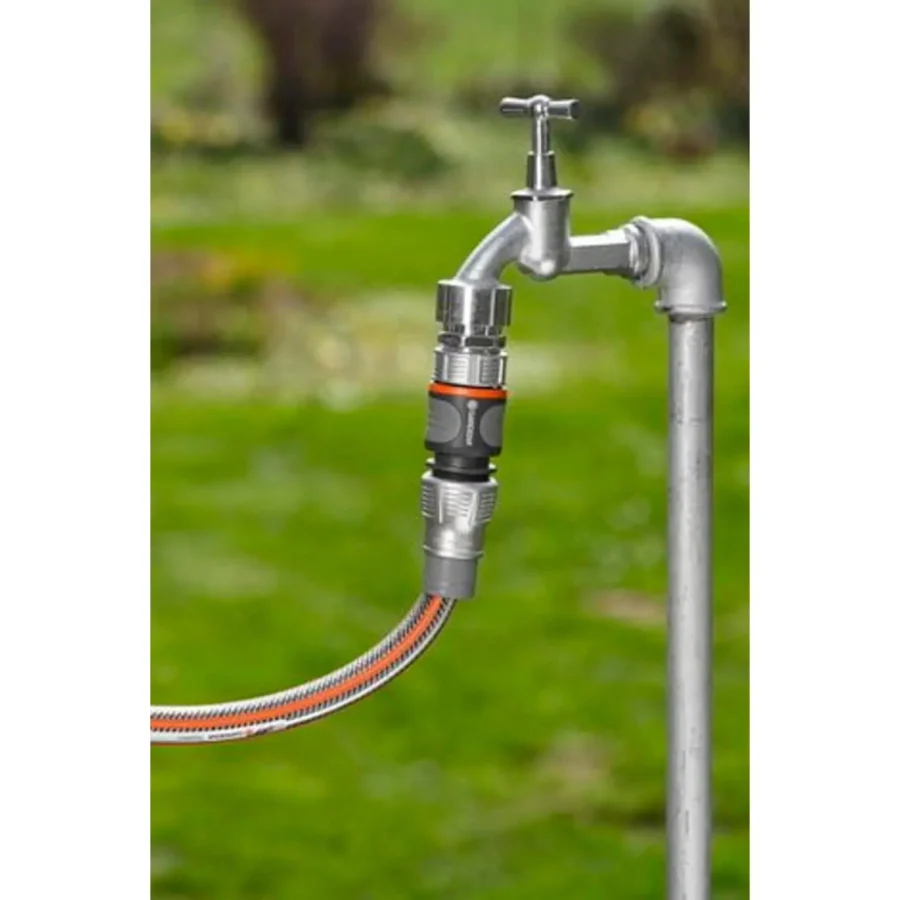 Gardena Premium Schlauchverbinder 13-15 mm, langlebig und robust, ideal für sichere Schlauchverbindungen im Garten.