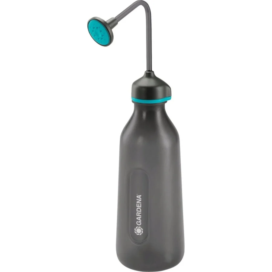 Gardena Softsprüher 0,45 L, ideal für präzises Bewässern von Pflanzen, ergonomischer Griff, gleichmäßiger Wasserstrahl, perfektes Gartenwerkzeug.