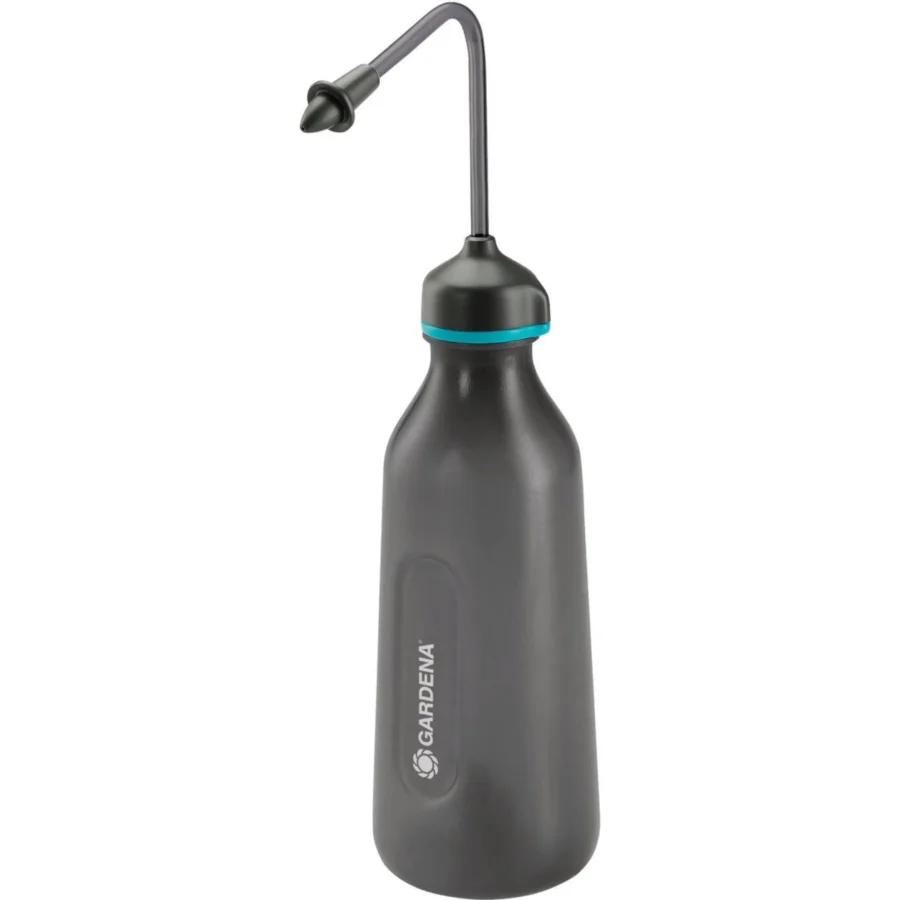 Gardena Softsprüher 0,45 L für gezieltes Bewässern, ergonomischer Griff, ideal für präzise Pflanzenpflege im Garten.