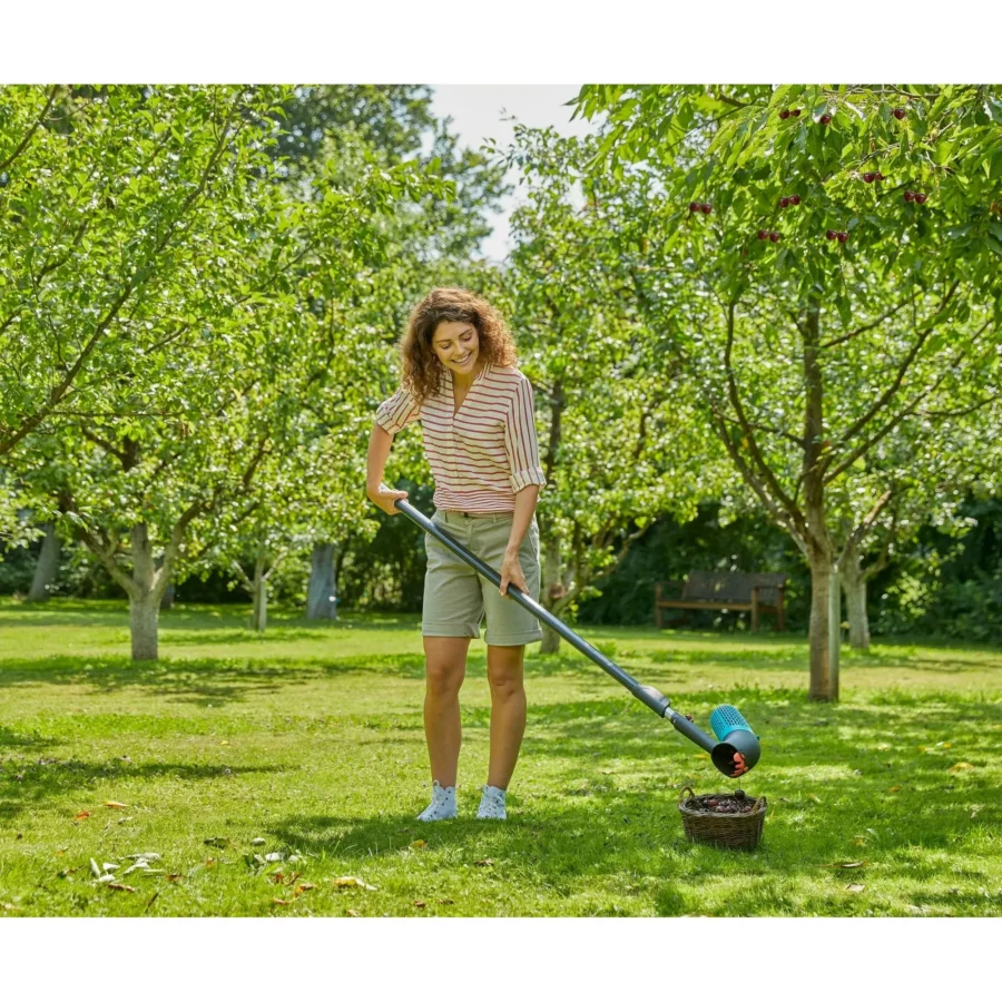 Gardena Beerensammler, ideal für müheloses Ernten, ergonomischer Griff, robuste Bauweise, passend für das Combisystem.